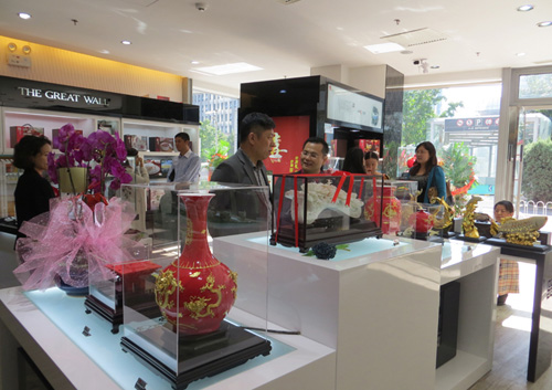 【名誉会长单位】长城瓷艺落户北京CBD财富中心