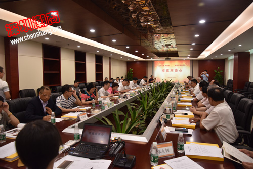 汕头市委书记陈良贤率团莅临我会交流座谈