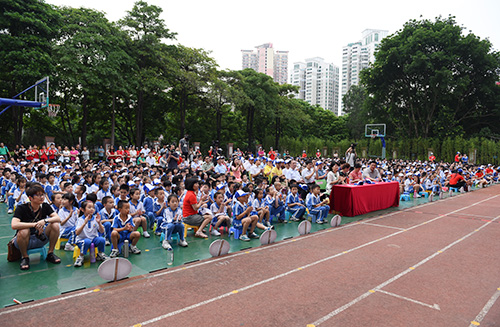 【常务副会长单位】金雅艺珠宝公司协办东昌小学庆六·一爱心义卖活动